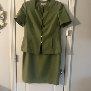 Vintage Emily Green Women's Skirt Suit